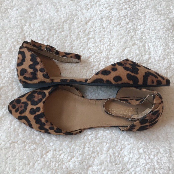 Leopard Print Ankle Strap Flats! - Picture 3 of 3
